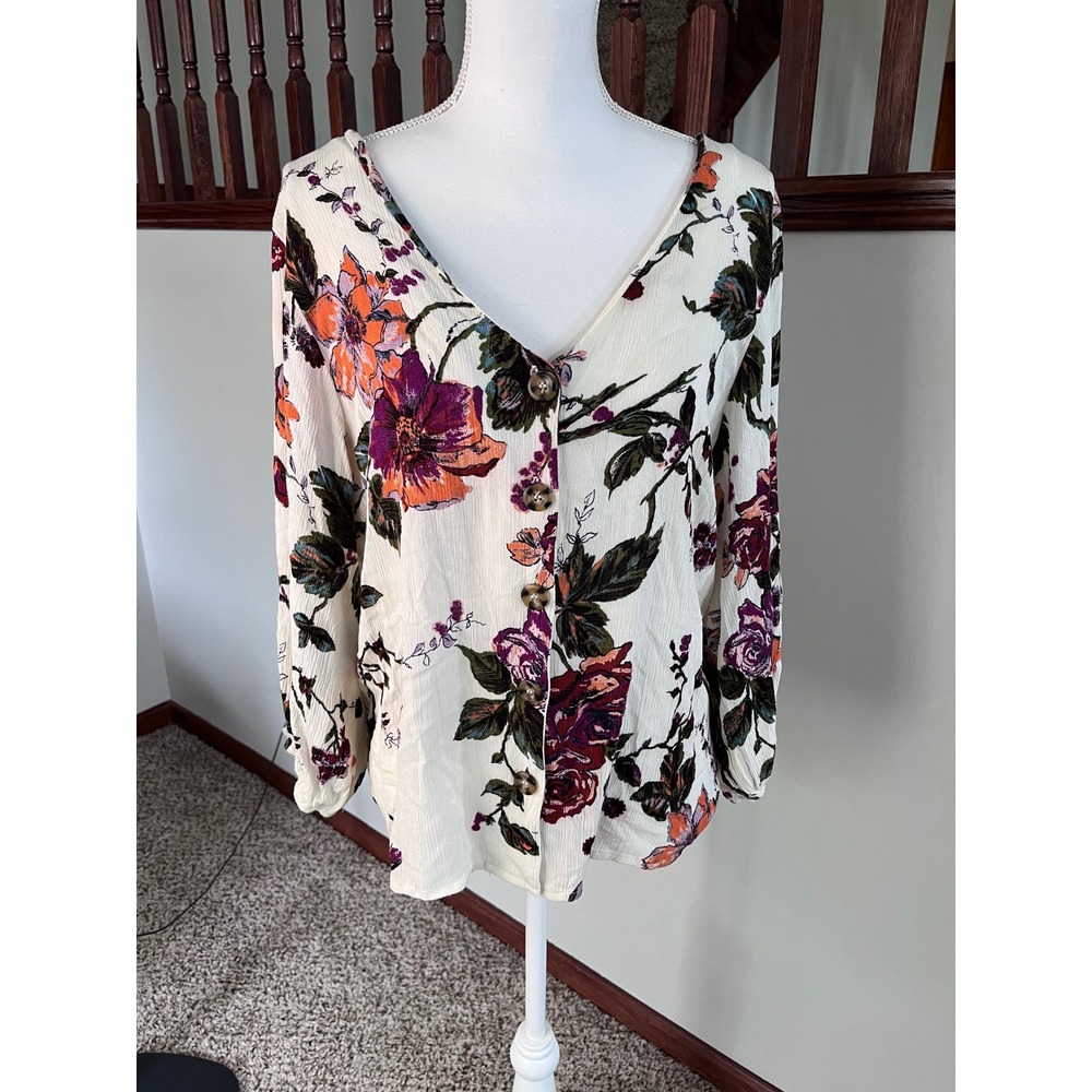 Daytrip Womens XL Floral Button Down V-Neck Blouse Cream Long Sleeve Boho Top